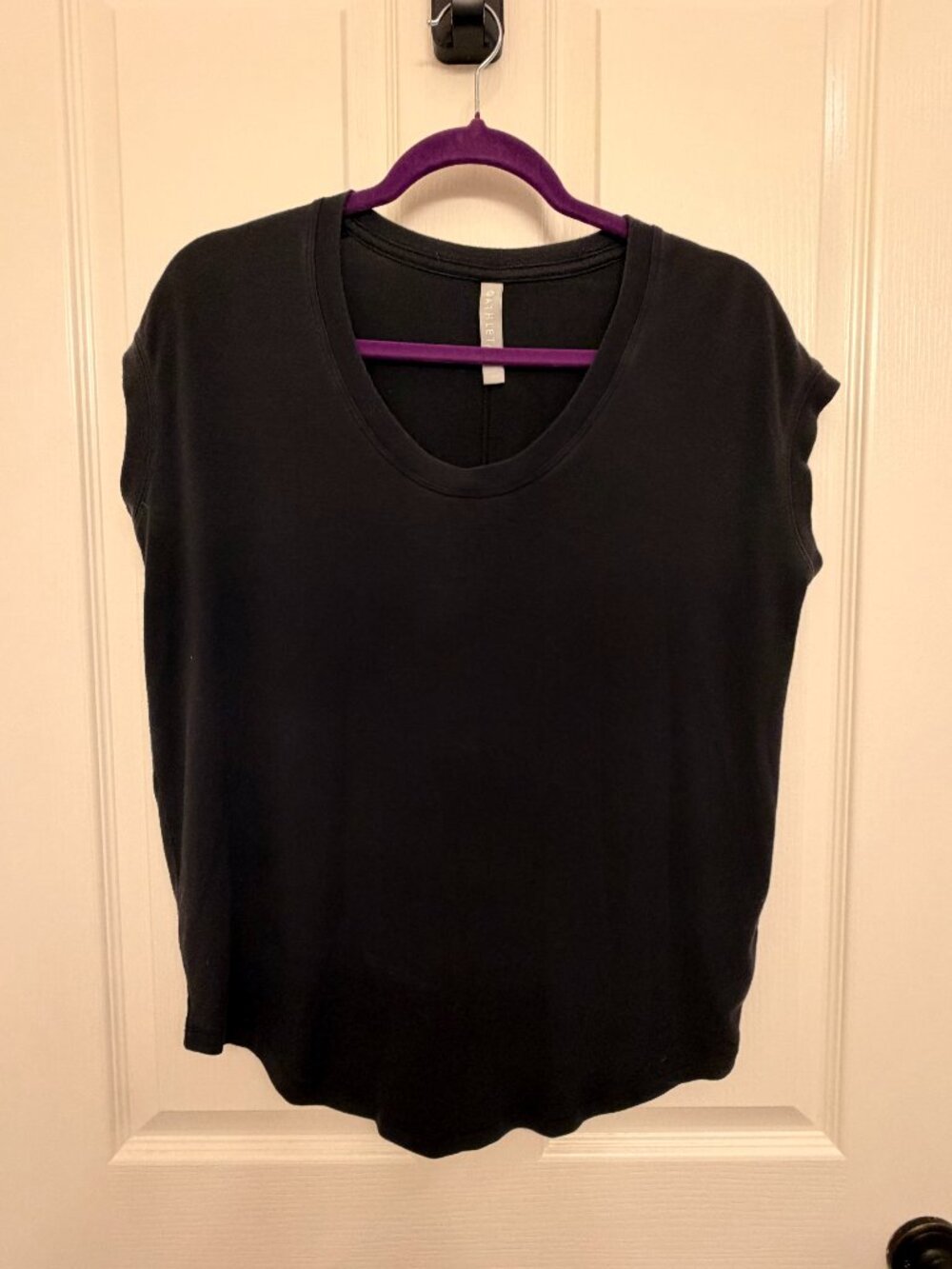 Athleta Women’s Sleeveless Performance Tee – Size XS